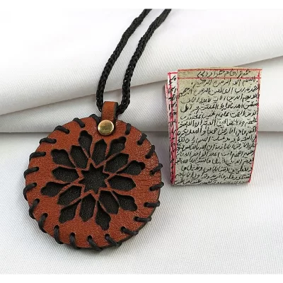 حرز امام جواد دست نویس بر پوست آهو به همراه کیف چرمی - کد 89576