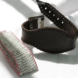 دستبند چرم طبیعی به همراه حرز امام جواد بر پوست آهو - کد 82190