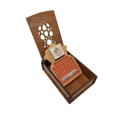 سنگ متبرک حرم امام حسین (ع) با جعبه چوبی شکیل