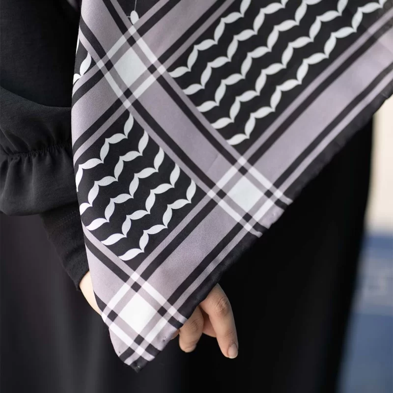 روسری زنانه نخی طرح چفیه