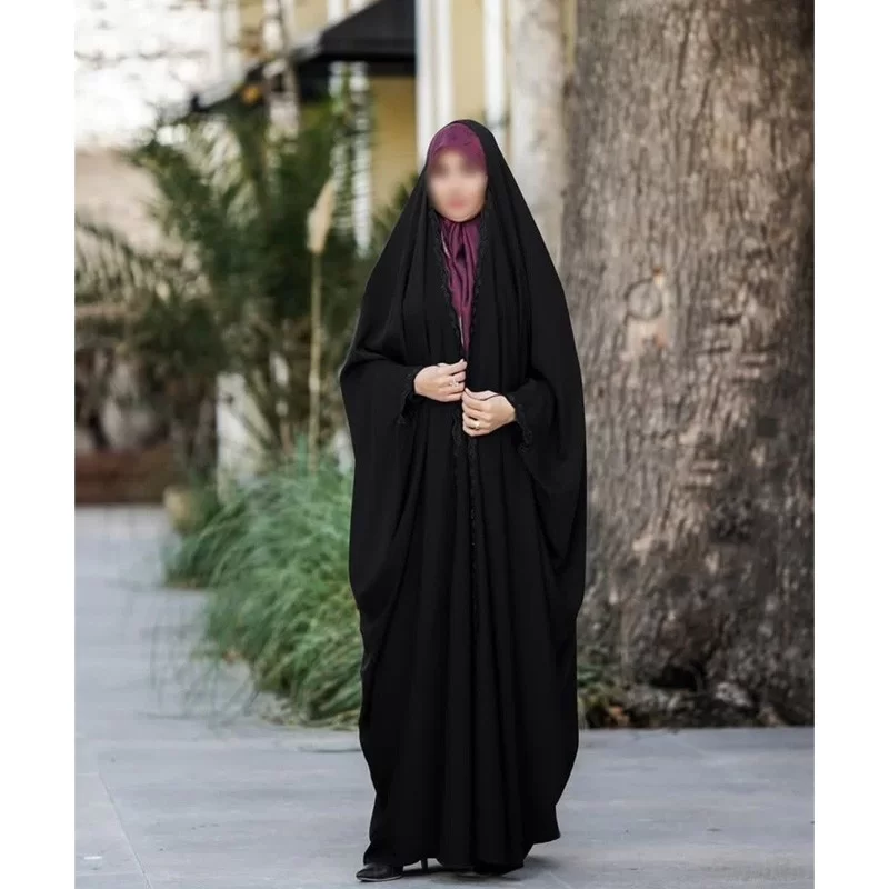 چادر مشکی عربی گلدوزی طرح منیژه