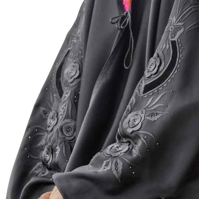 چادر مشکی عربی گلدوزی طرح نیلوفر