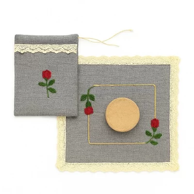 جانماز کیفی گلدوزی طرح مرداد