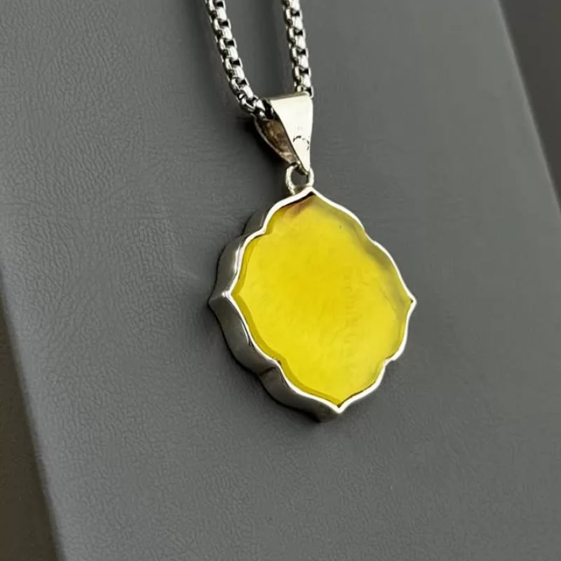 مدال نقره زنانه مدل عقیق زرد شرف الشمس کد 77