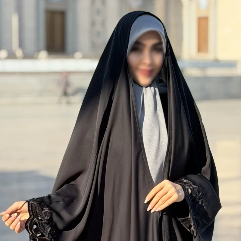 چادر مشکی عربی گلدوزی تریزا کره مدل لاله