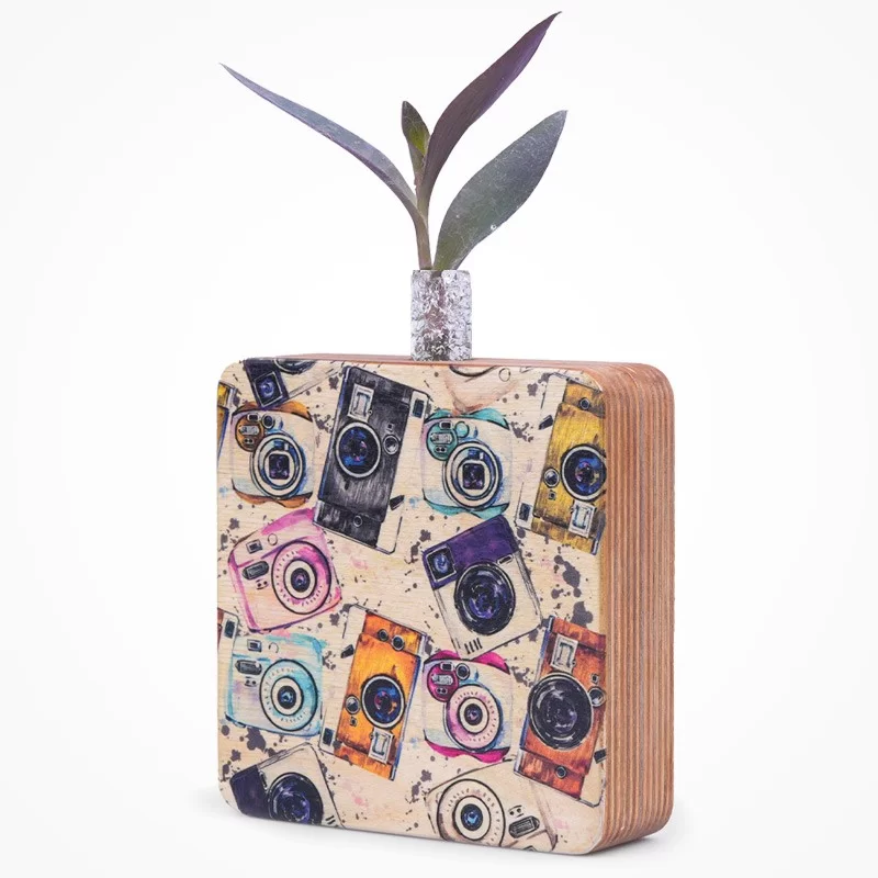 گلدان چوبی دکوراتیو مدل P-119B طرح دوربین عکاسی