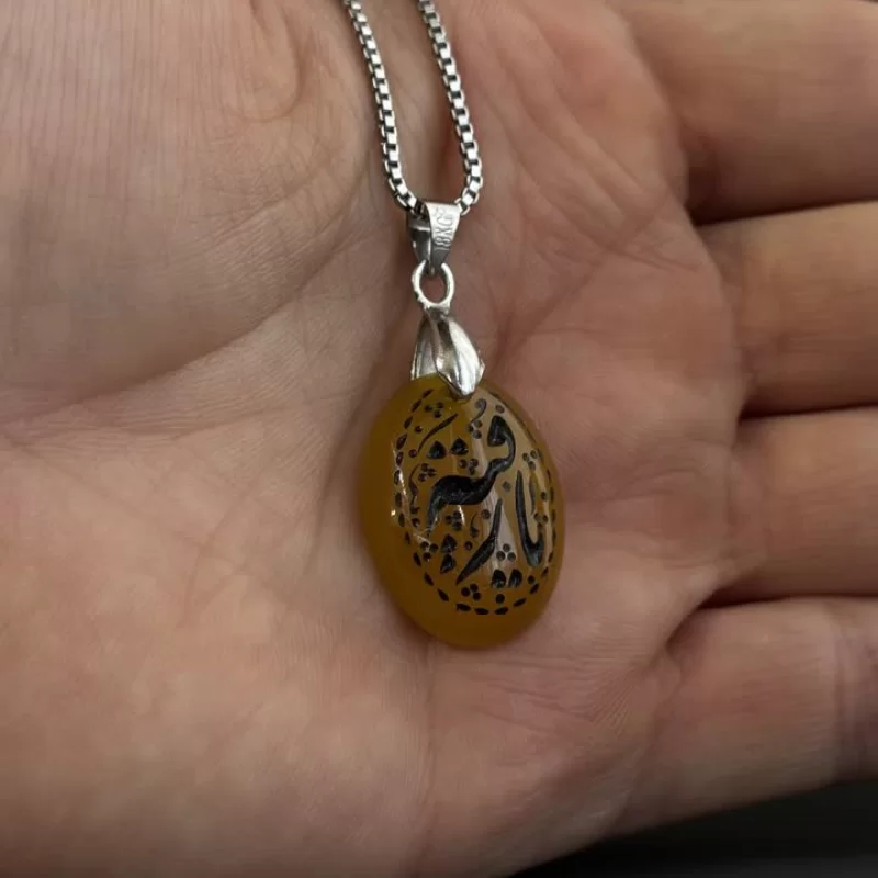 مدال زنجیردار زنانه مدل عقیق زرد شرف الشمس کد 176