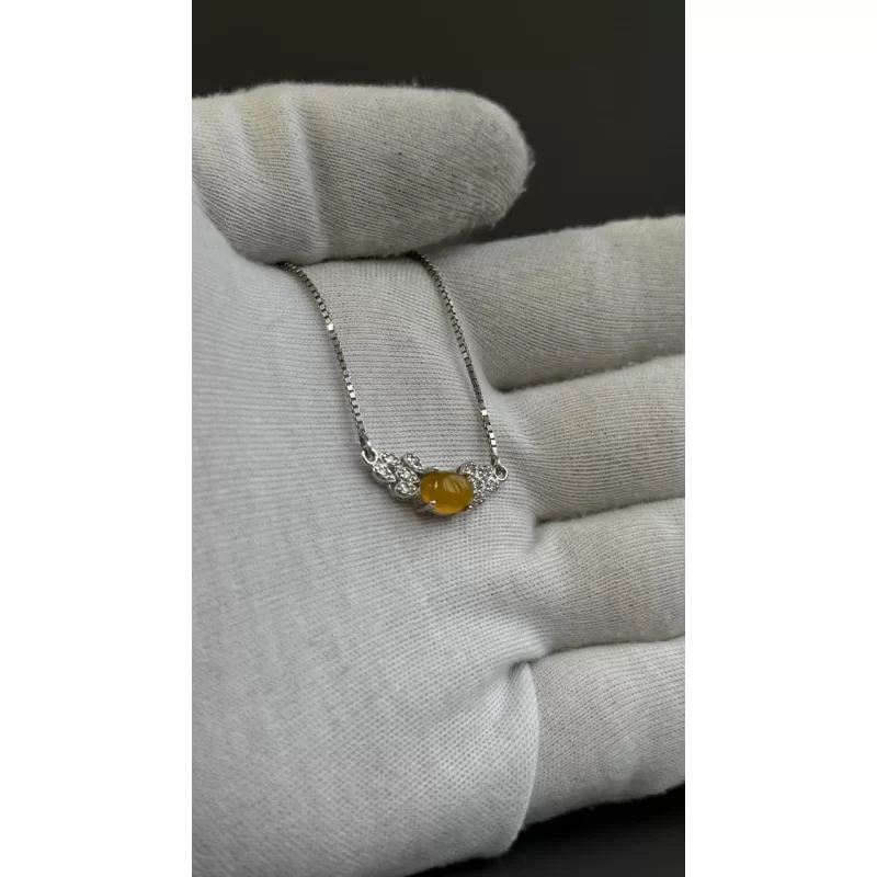 مدال نقره زنانه مدل عقیق زرد شرف الشمس آبکاری رادیوم با زنجیر کد 134