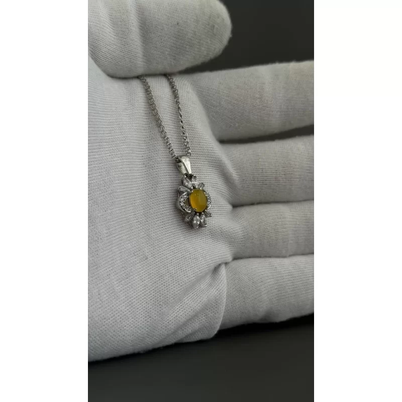 مدال نقره زنانه مدل عقیق زرد شرف الشمس آبکاری رادیوم کد 104