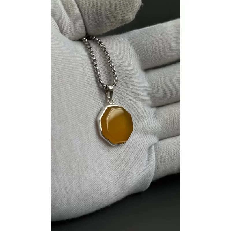 مدال نقره زنانه مدل عقیق زرد شرف الشمس کد 82