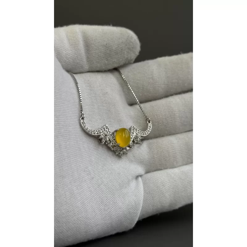 مدال نقره زنانه مدل عقیق زرد شرف الشمس آبکاری رادیوم با زنجیر کد 136