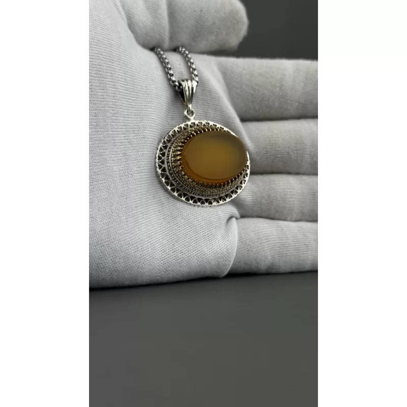 مدال نقره زنانه مدل عقیق زرد شرف الشمس کد 75