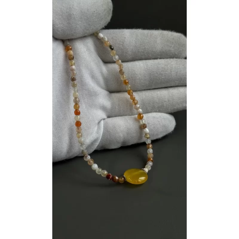 گردنبند سنگی زنانه مدل عقیق زرد شرف الشمس کد 193