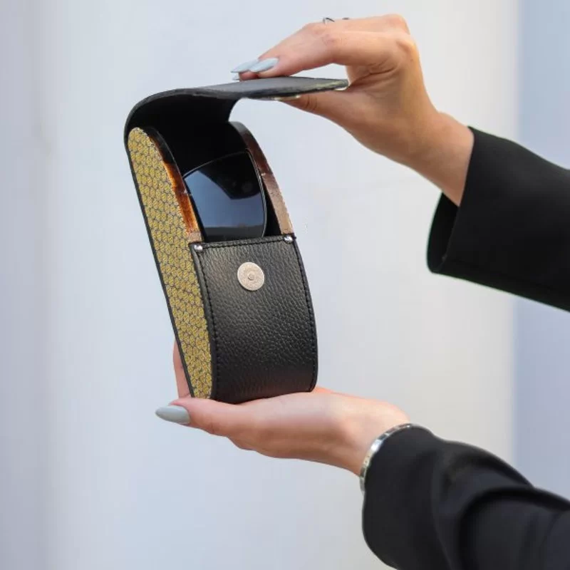 قاب عینک چرمی طرح خاتم