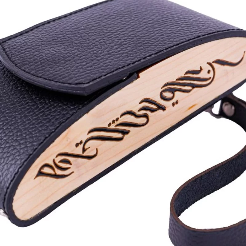 قاب عینک چرمی طرح کالیگرافی