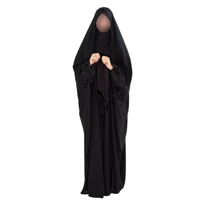 چادر مشکی عربی گلدوزی طرح پروانه مخمل ندا کره کد CH222075
