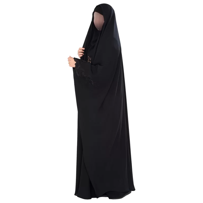  چادر عربی اصیل گلدوزی شده ندا کره اصل طرح زنبق کد CH222076