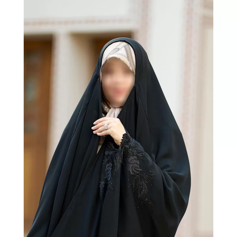  چادر عربی اصیل گلدوزی شده ندا کره اصل طرح زنبق کد CH222076
