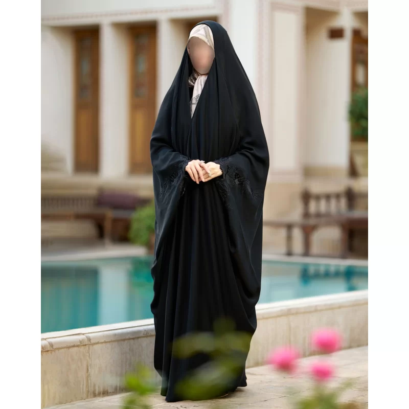  چادر عربی اصیل گلدوزی شده ندا کره اصل طرح زنبق کد CH222076