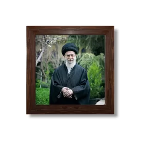 قاب عکس پارچه ای طرح رهبر شهید کد 04