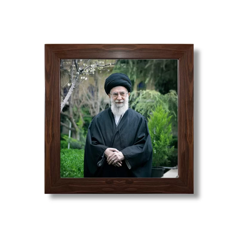 قاب عکس پارچه ای طرح رهبر شهید
