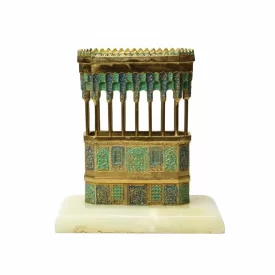 تندیس برنزی نقاره‌خانه حرم امام رضا (ع)