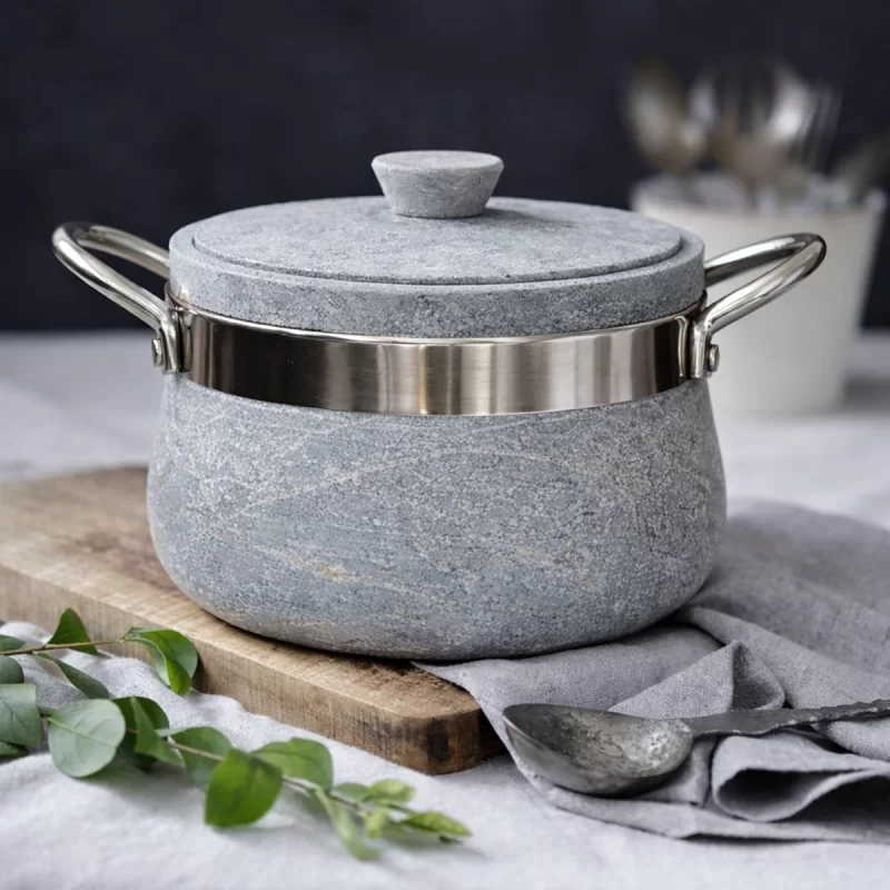 دیگ سنگی مدل دینا با دسته استیل کلاسیک