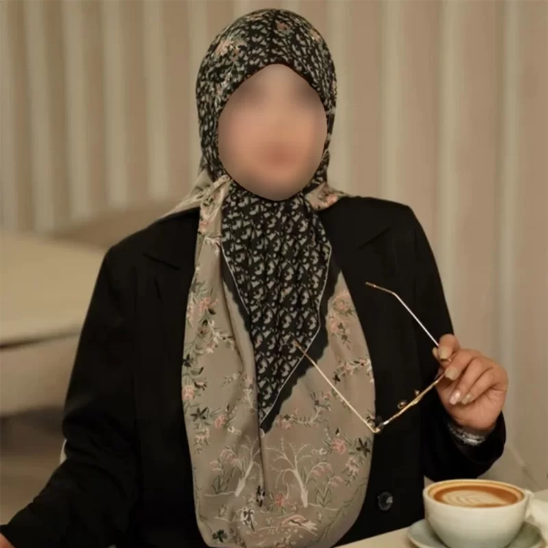 روسری نخی مشکی وال ترک طرح دیور