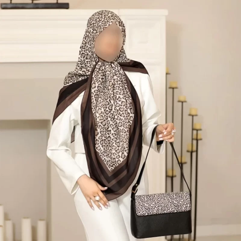 ست کیف و روسری قهوه ای طرح ببری