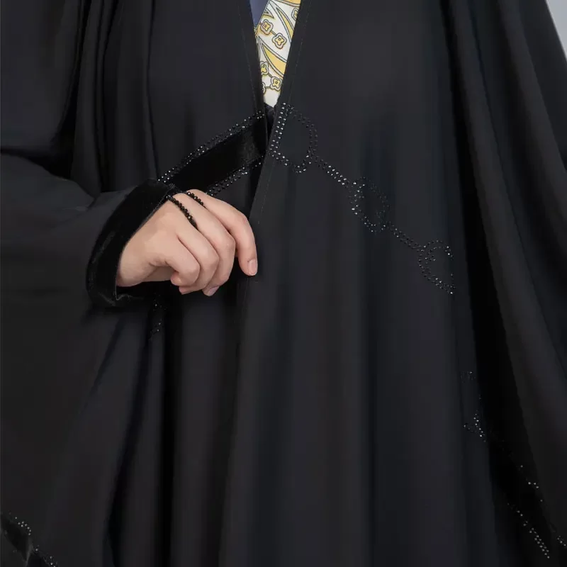 چادر مشکی پارچه میباخ مدل لاینی افقی زنجیری 
