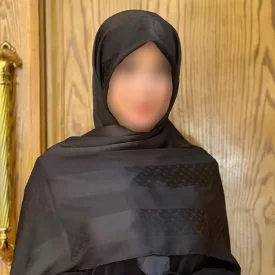 روسری زنانه مشکی ابریشم کرپ طرح ال وی