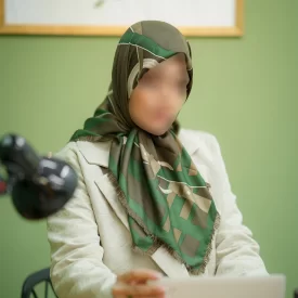 روسری زنانه قهوه ای سبز ابریشم طرح کمربندی هرمس