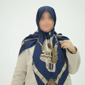 روسری زنانه سرمه ای طرح هرمس کمربندی وسط ساده