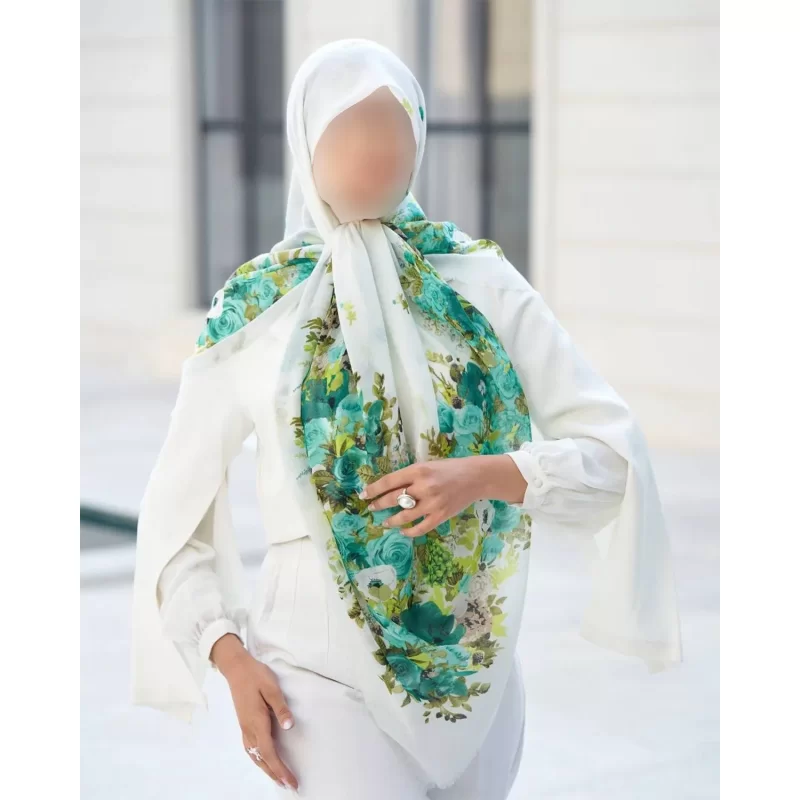 روسری زنانه سفید سبز نخ یونیک طرح گل بهشتی
