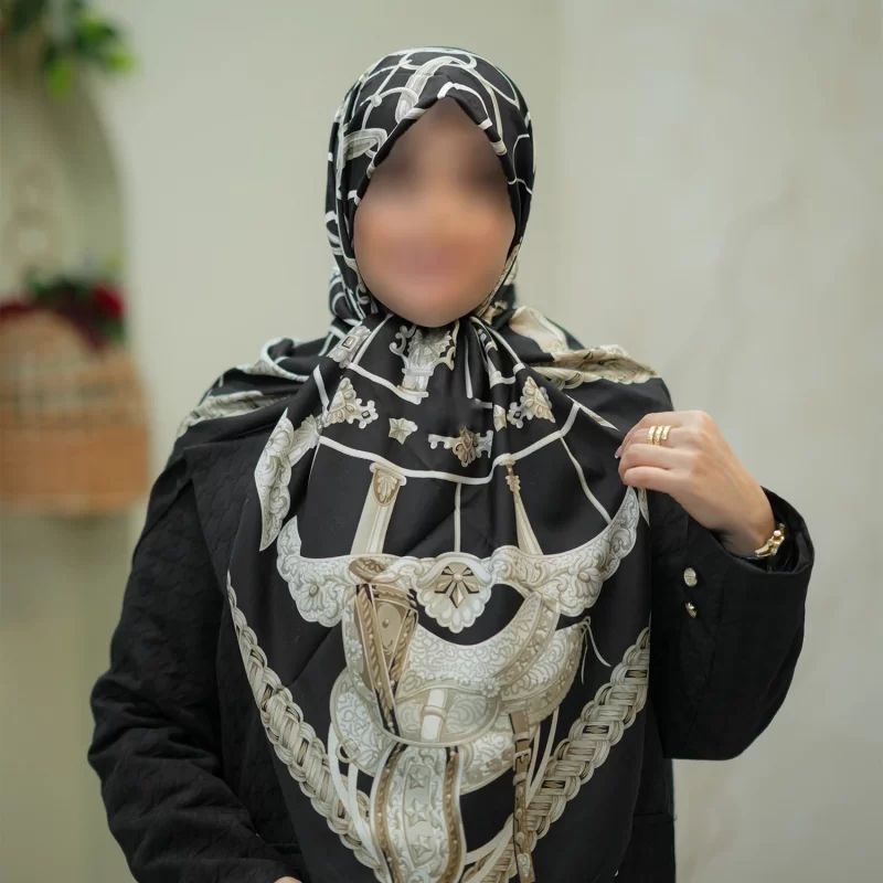 روسری زنانه مشکی کرم طرح هرمس جواهر