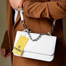 کیف زنانه کوچک سفید طرح فندی
