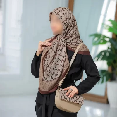 ست کیف و روسری طرح گوچی حاشیه کرم کد L60