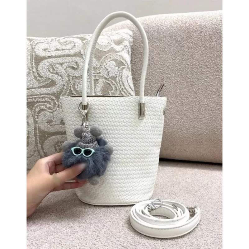 کیف دستی زنانه سفید طرح حصیری