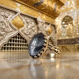 انگشتر حدید مردانه نقره با حکاکی «عین علی» و رکاب نیزه کد 5023