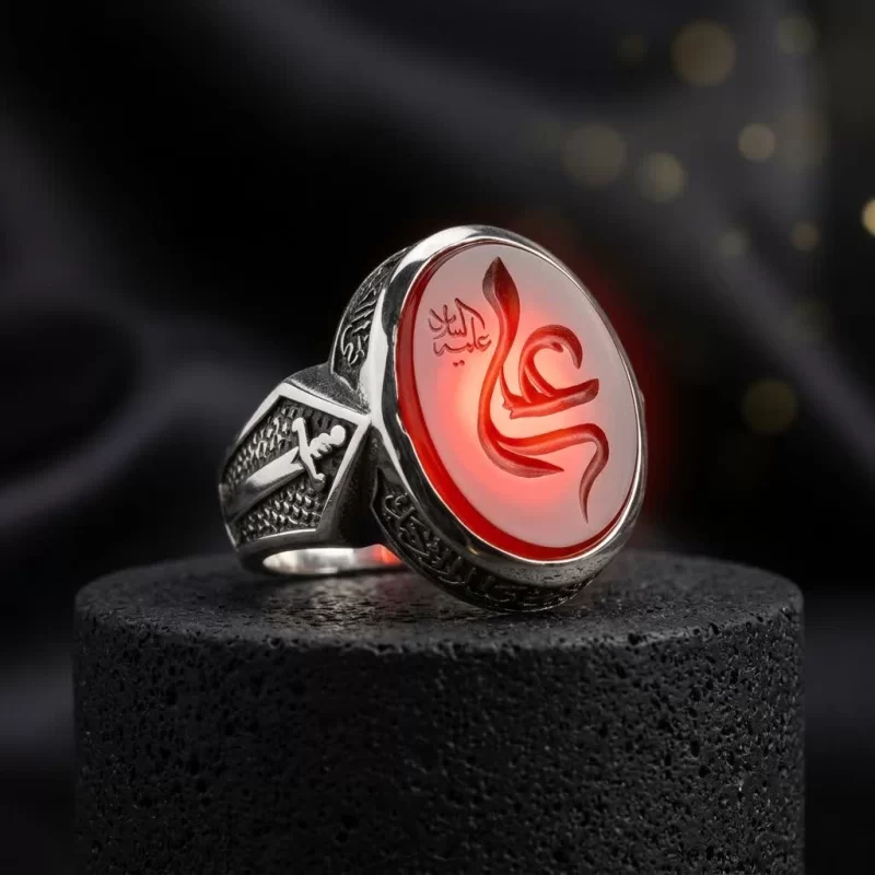 انگشتر آلیاژی باسنگ عقیق قرمز حکاکی علی (ع)  کد 5481