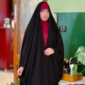 چادر عربی مشکی جواهردوزی طرح ریحان