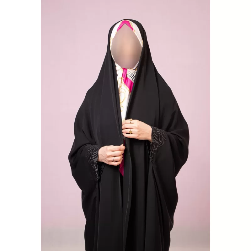 چادر خبرنگاری مشکی گلدوزی ندا طرح شاخه 2