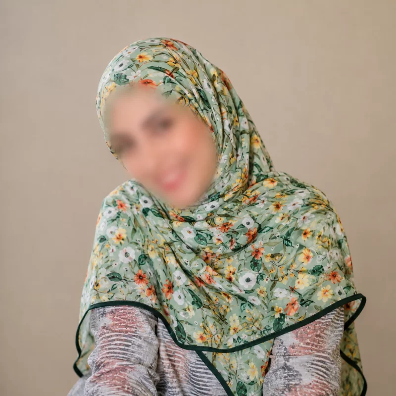 روسری زنانه حریر مدل گلستان