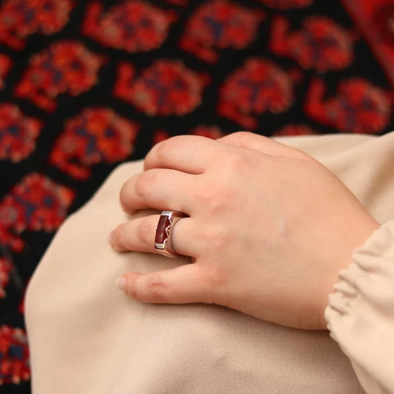 حلقه عقیق سرخ زنانه ماهد
