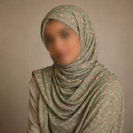 روسری زنانه حریر مدل پونه رنگ سبز