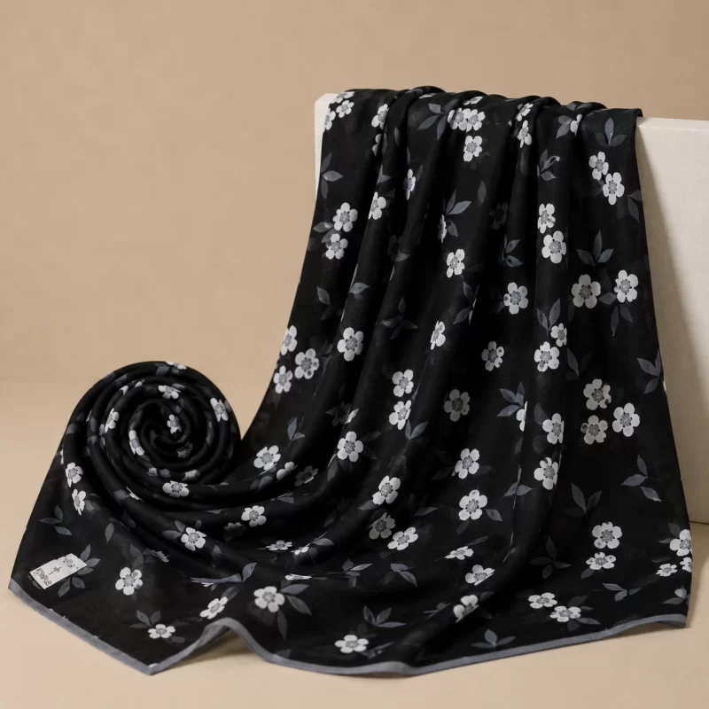 روسری دخترانه حریر مدل ژاله