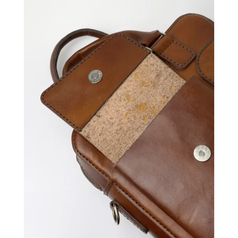 کیف نیمه اداری (کاوش)