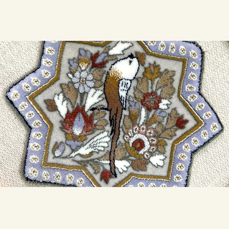 قاب فرش طرح گل و مرغ هشت ضلعی زمینه فیلی