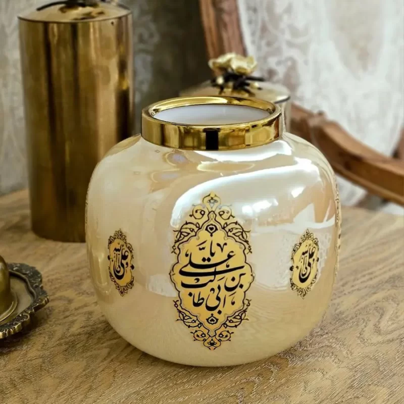 گلدان یاقوت طرح علی بن ابی طالب