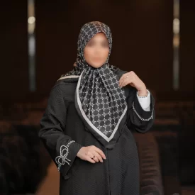 روسری زنانه مشکی کرم ابریشم ژاکارد طرح سلین